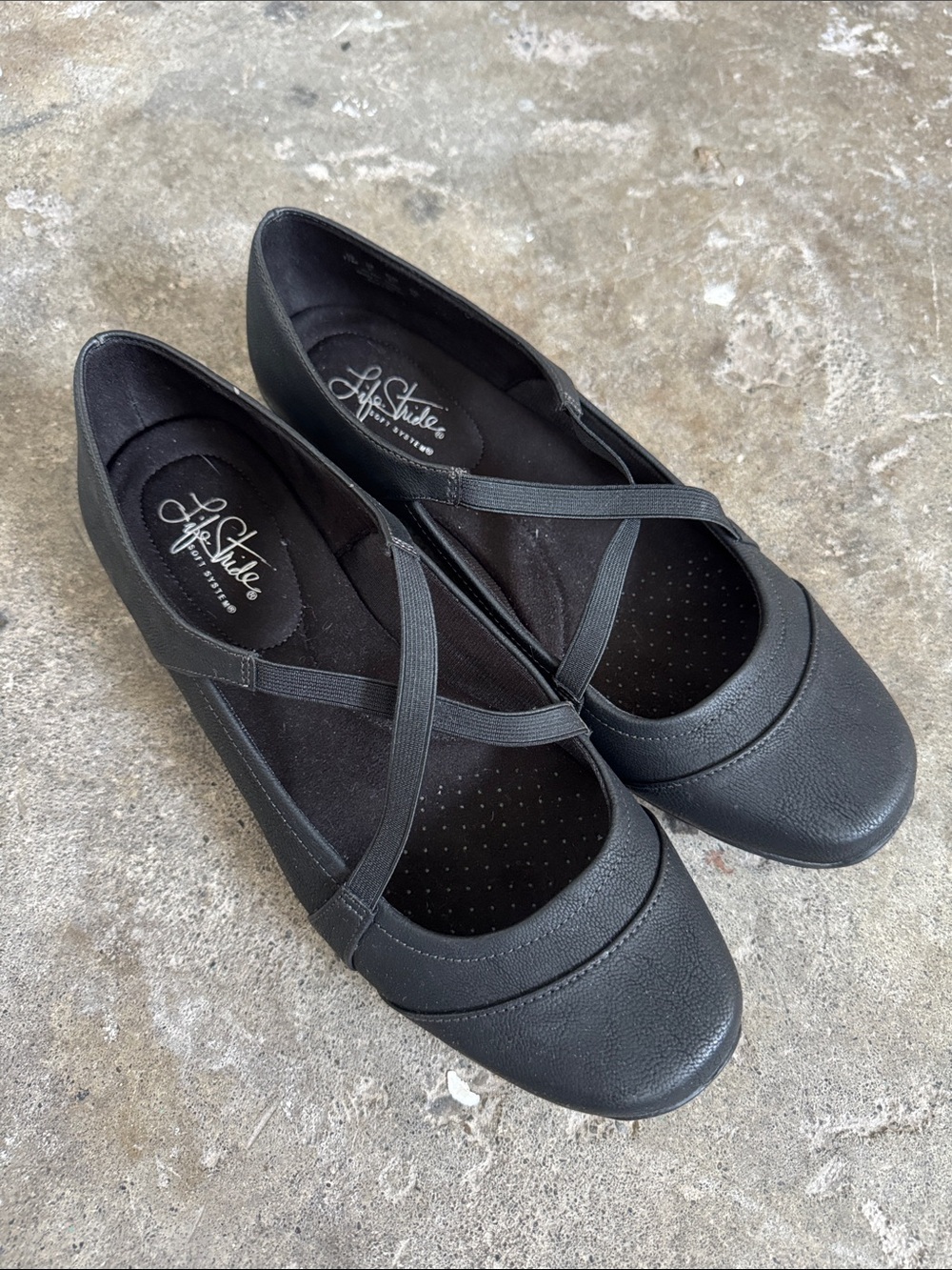 Black Cross Strap Ballet Flats